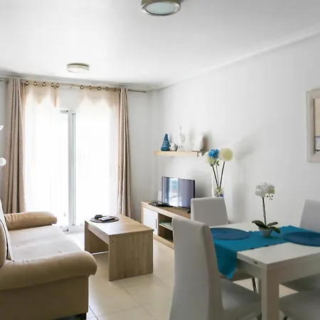 Apartment La Rotonda, Pool, & Comfort Cabo Roig