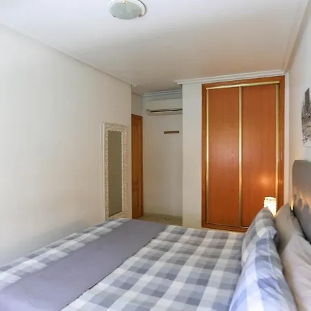 La Rotonda, Pool, & Comfort Apartment Cabo Roig